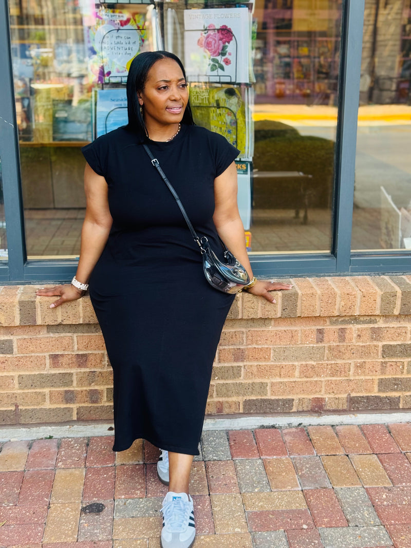 Everyday Chill Midi Dress-Black